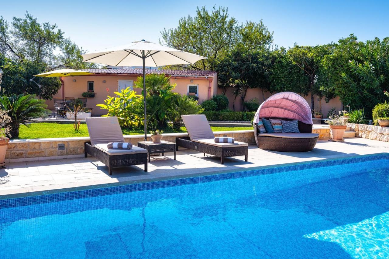 Navis Luxury Villa Vodice Exterior photo